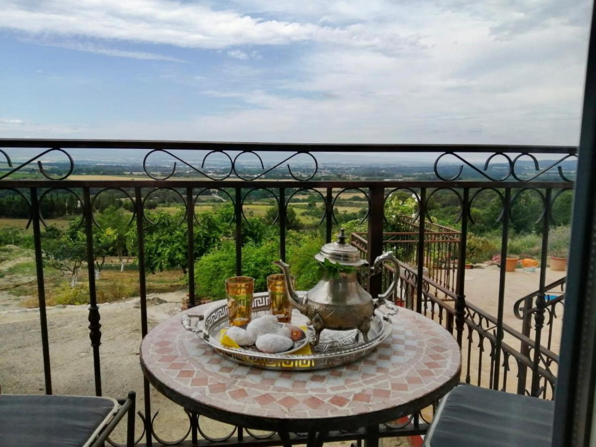 Guest-House De L'Amandier - Vue Cite Medievale Roullens Bagian luar foto